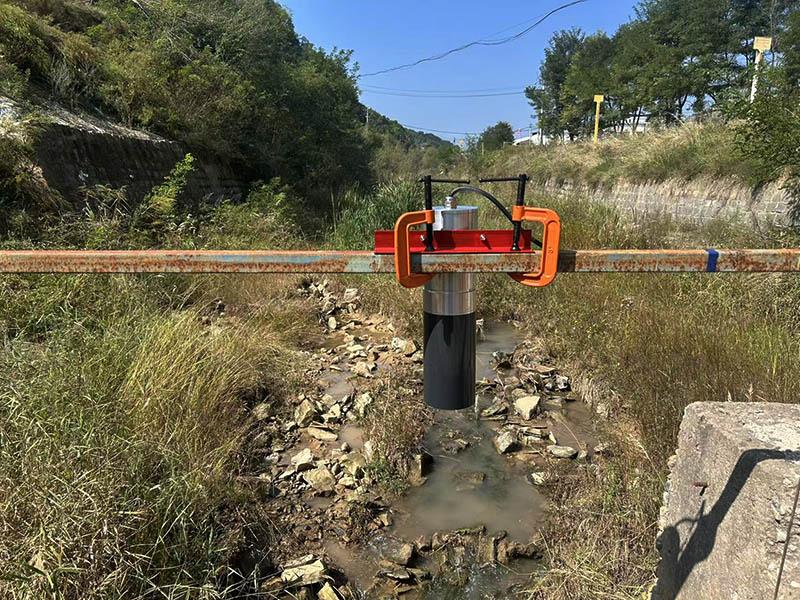 地森合志 DSOD703 非接触式溢油监测仪落地陕北某采油厂周边河道